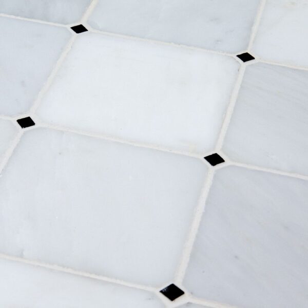 Octagon Dot Mosaic Classic Statuario - Black Dot Color