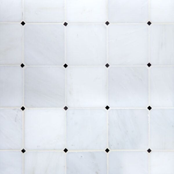 Octagon Dot Mosaic Classic Statuario - Black Dot Color