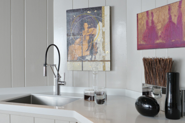 Solna Single Handle Articulating Kitchen Faucet Chrome Finish