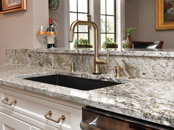 Litze SmartTouch Pull-Down Kitchen Faucet with Square Spout and Knurled Handle Luxe Gold Finish